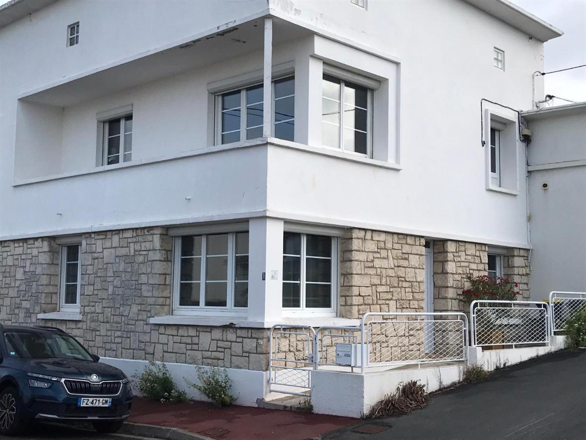 L Escale De Royan, A Pied, Parking, Patio