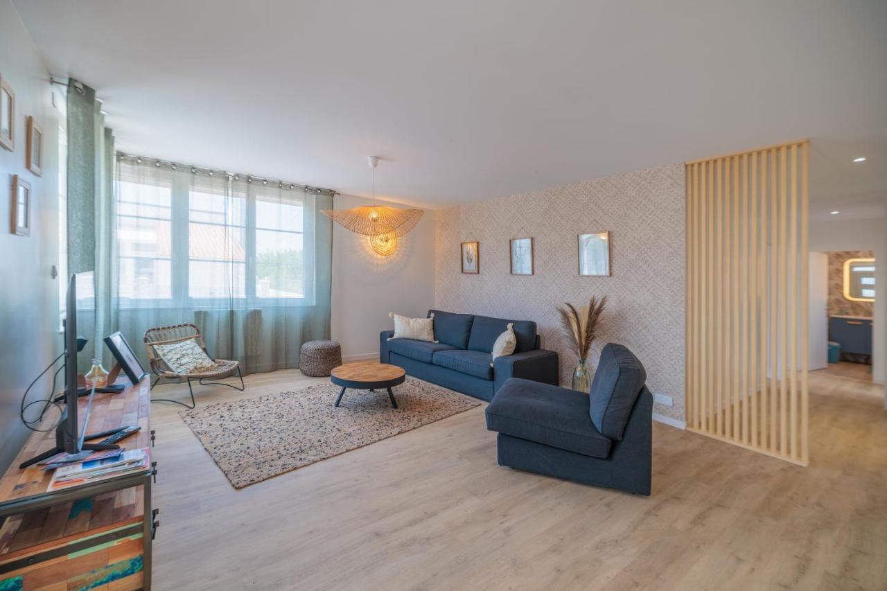 L Escale De Royan, A Pied, Parking, Patio *