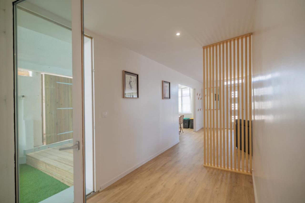 L Escale De Royan, A Pied, Parking, Patio