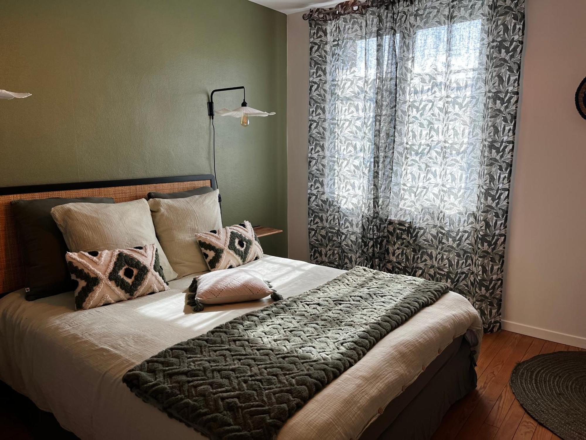 Appartement L Escale De Royan, A Pied, Parking, Patio Royan